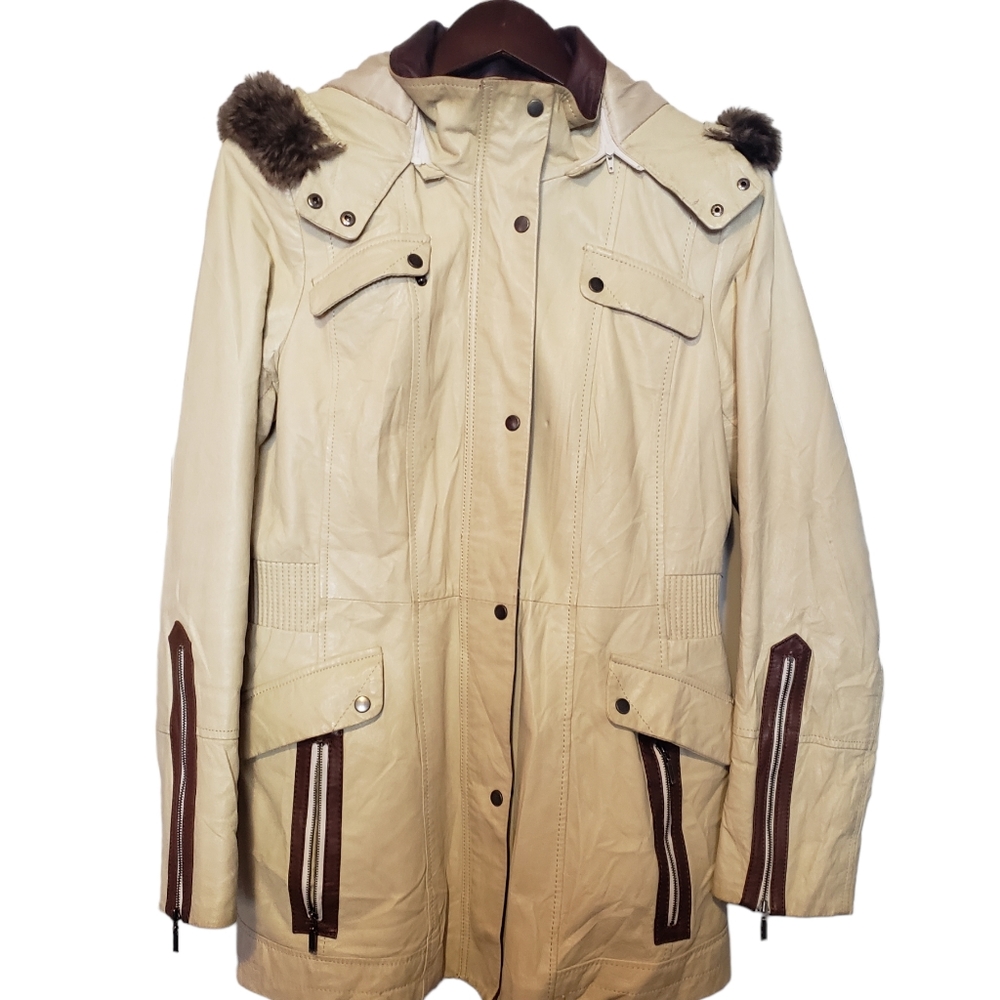 Danier women's  off-white leather jacket size M